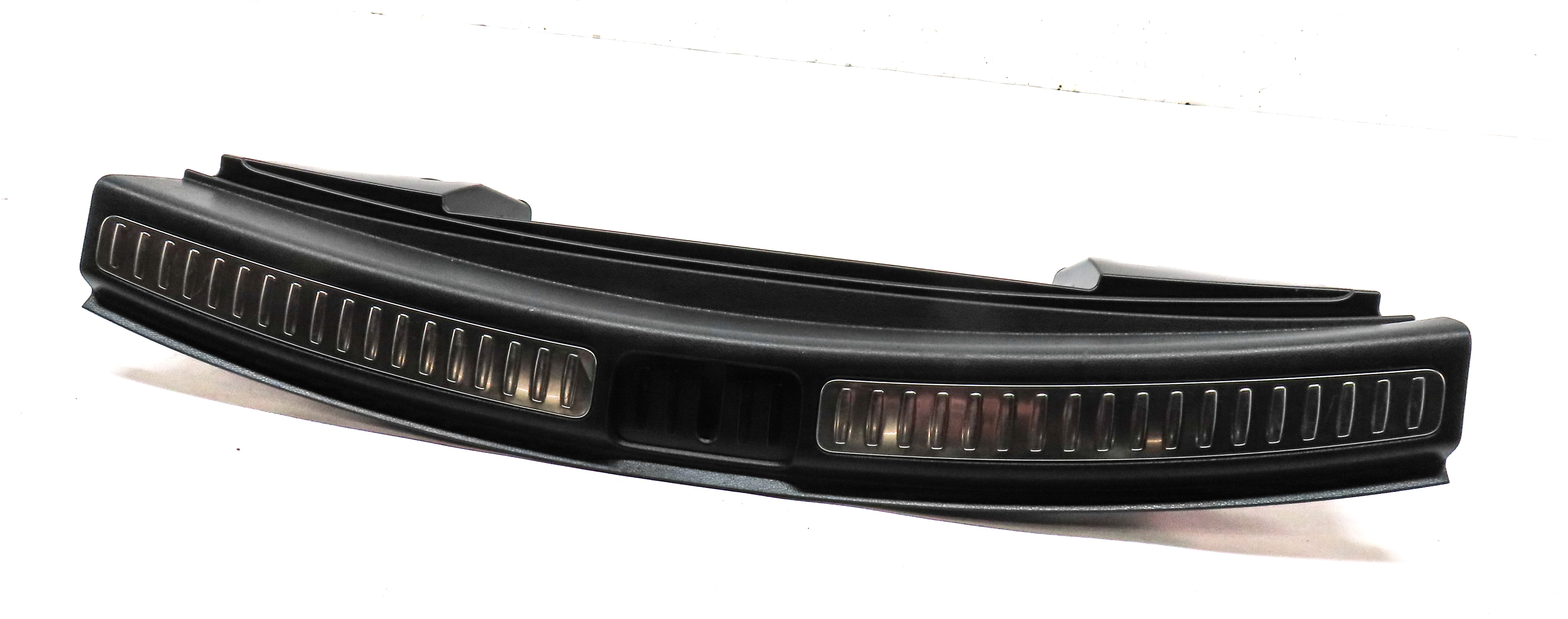 2018 PORSCHE MACAN (95B) REAR HATCH TRUNK SILL SCUFF PLATE COVER TRIM (BLACK) — exact item pictured